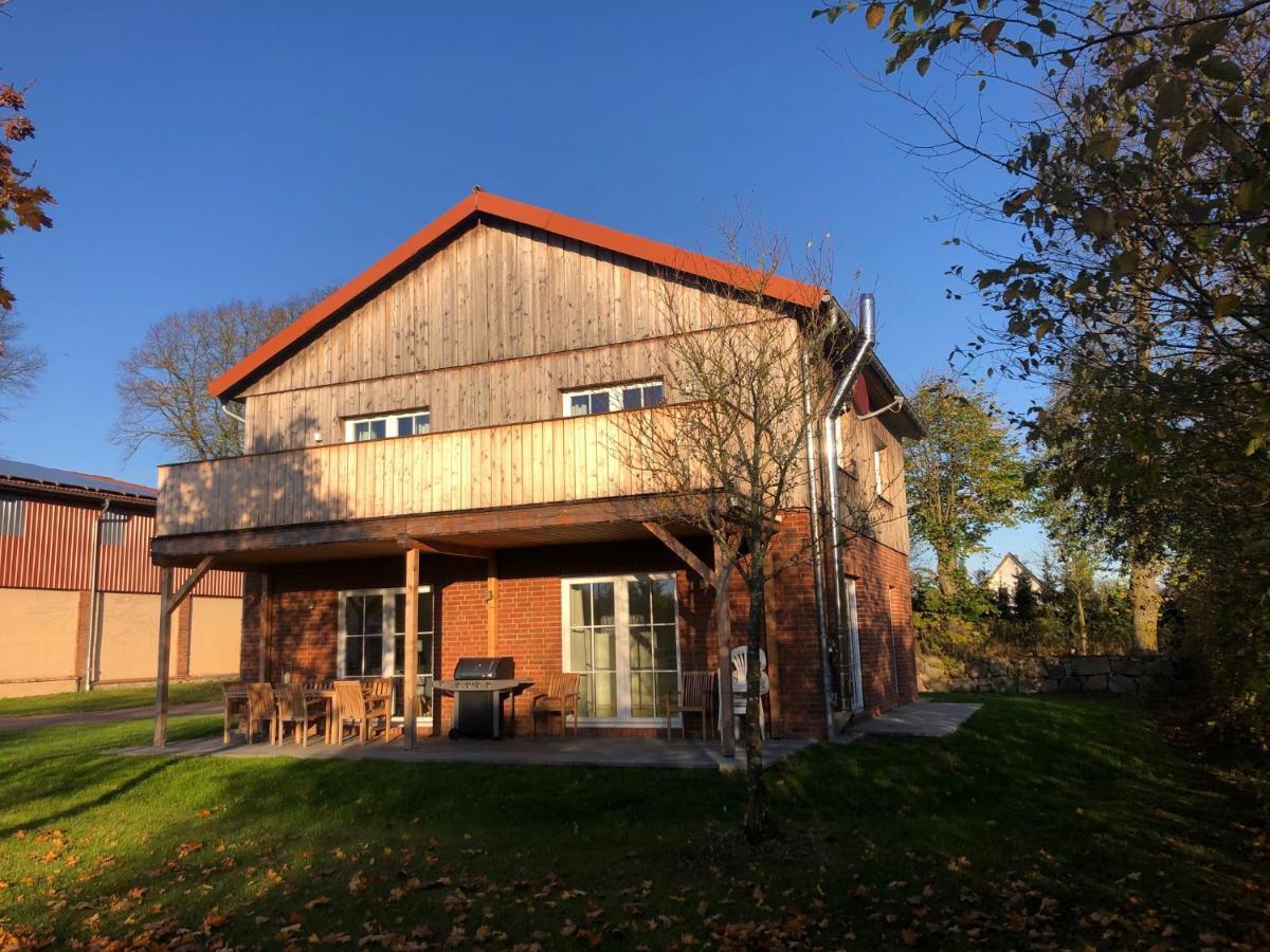 Farm-Chalet Renzow ภายนอก รูปภาพ